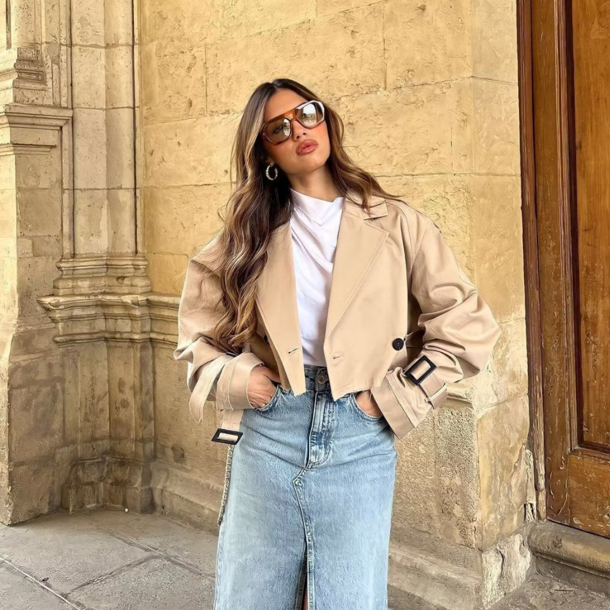 Biruvi | Women’s Cropped Coat with Buckle Style