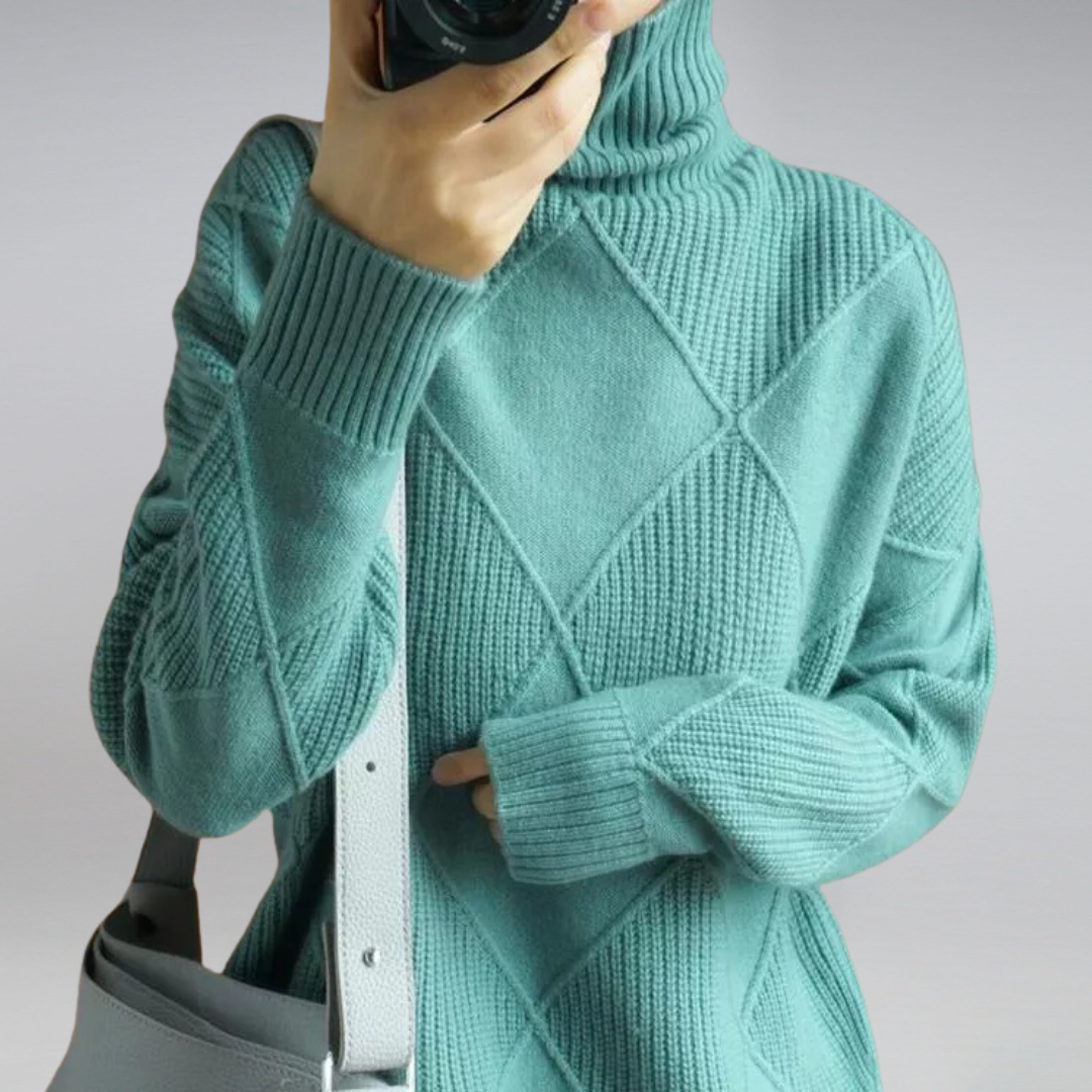 Amelia | Fitted Turtleneck Cashmere Sweater