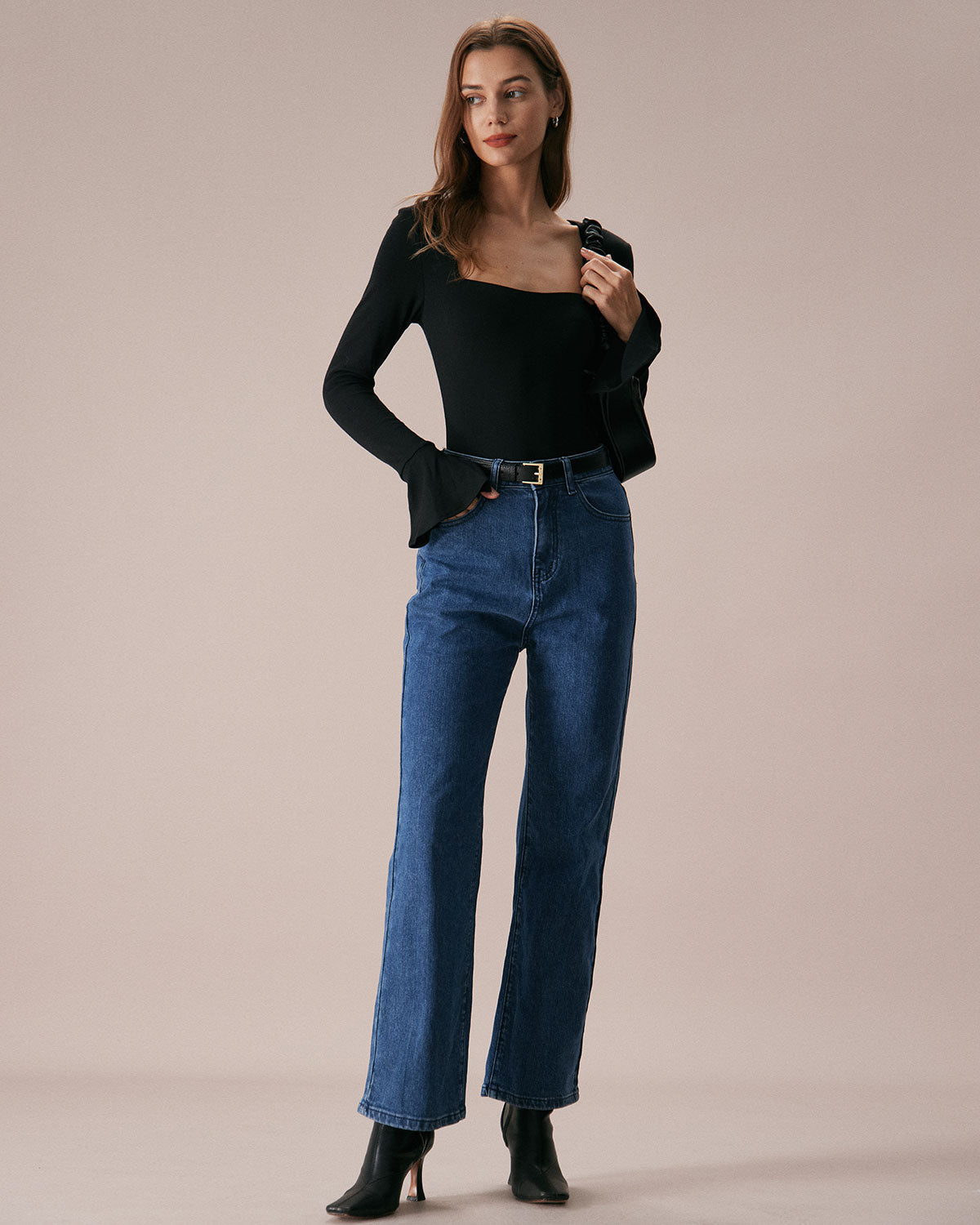 Cara | Flare Sleeve Square Neck Tee Concert Outfit
