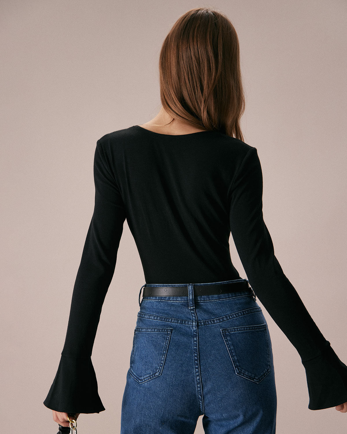 Cara | Flare Sleeve Square Neck Tee Concert Outfit