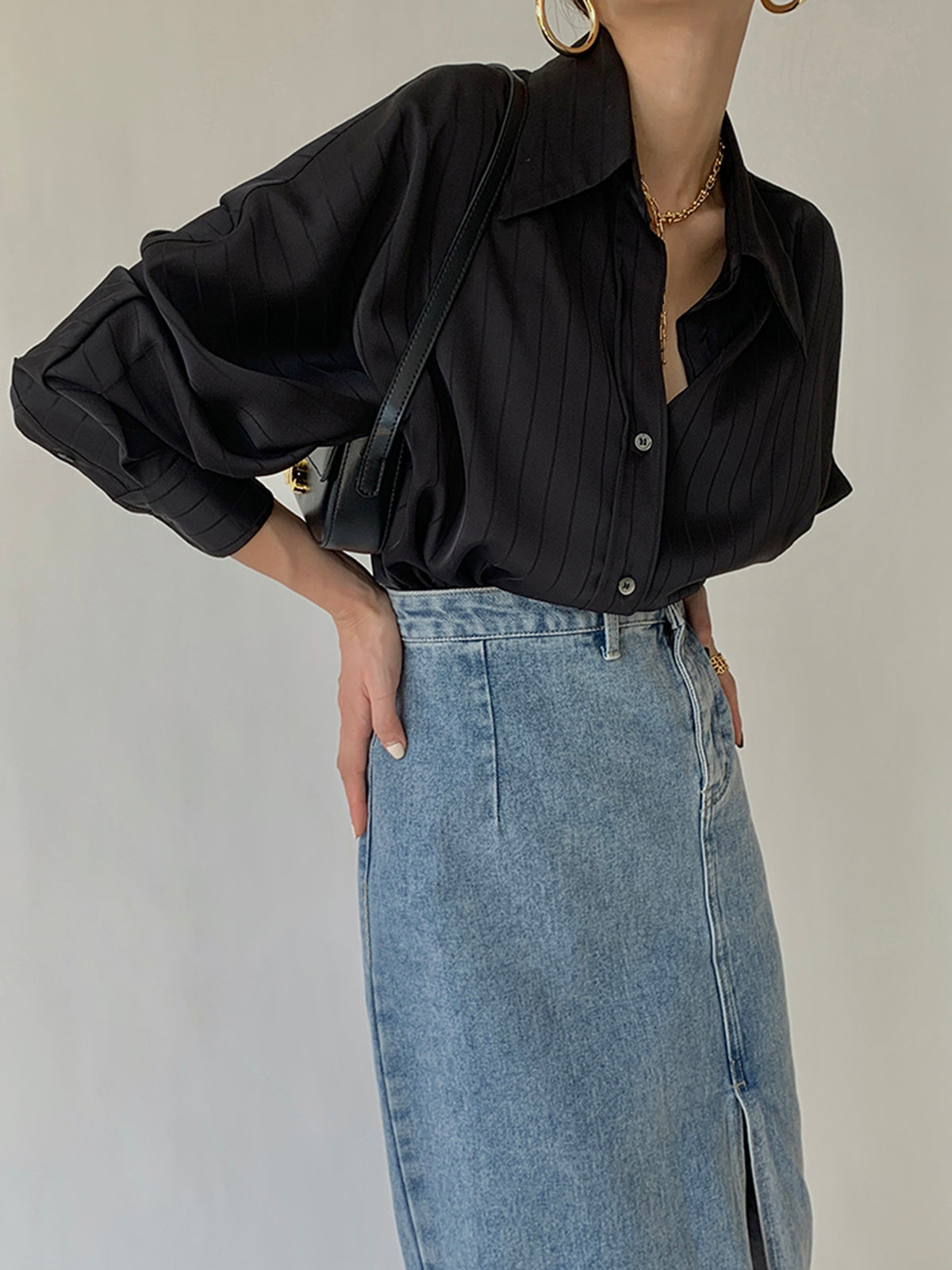 Holly | Oversized Holiday Clothes Button-Up Collared Shirt