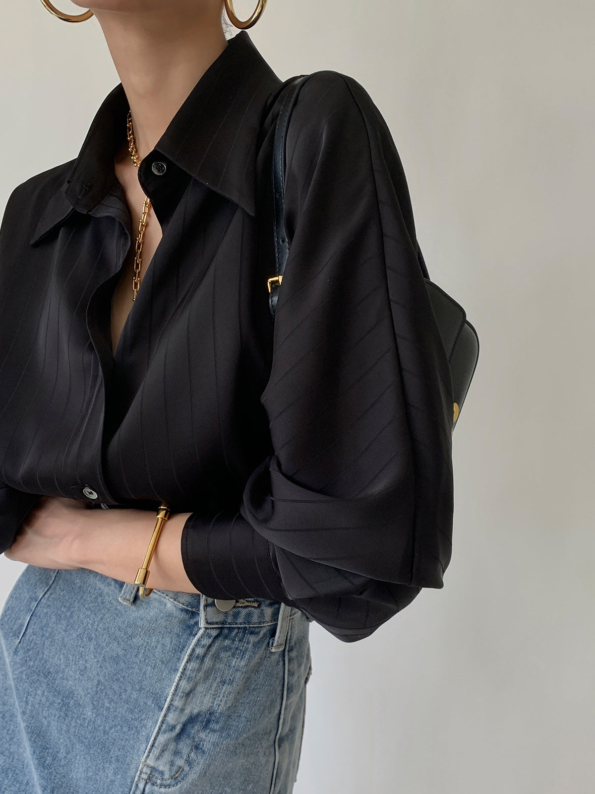 Holly | Oversized Holiday Clothes Button-Up Collared Shirt