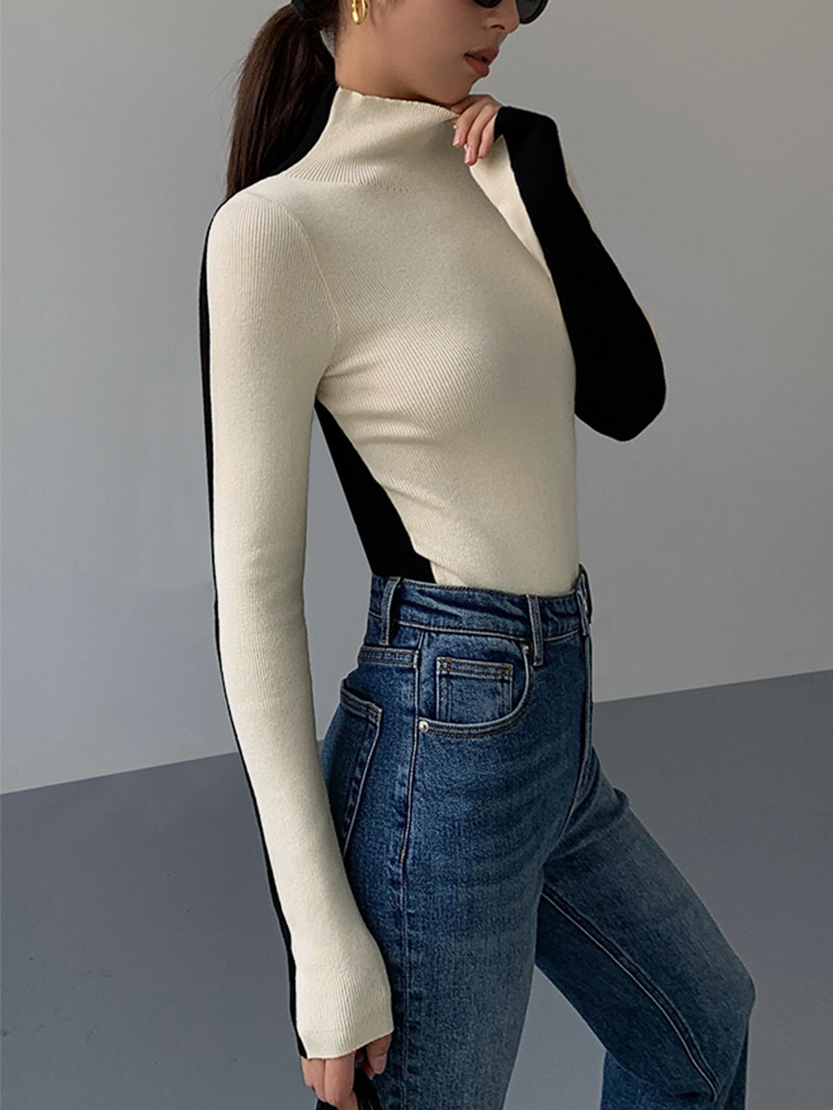 Juno | Relaxed Fit Two-Tone Holiday Knit Top