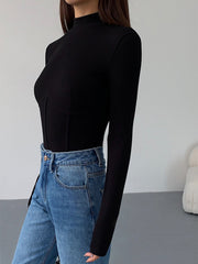 Mariana | Slim Fit Mock Neck Holiday T-Shirt