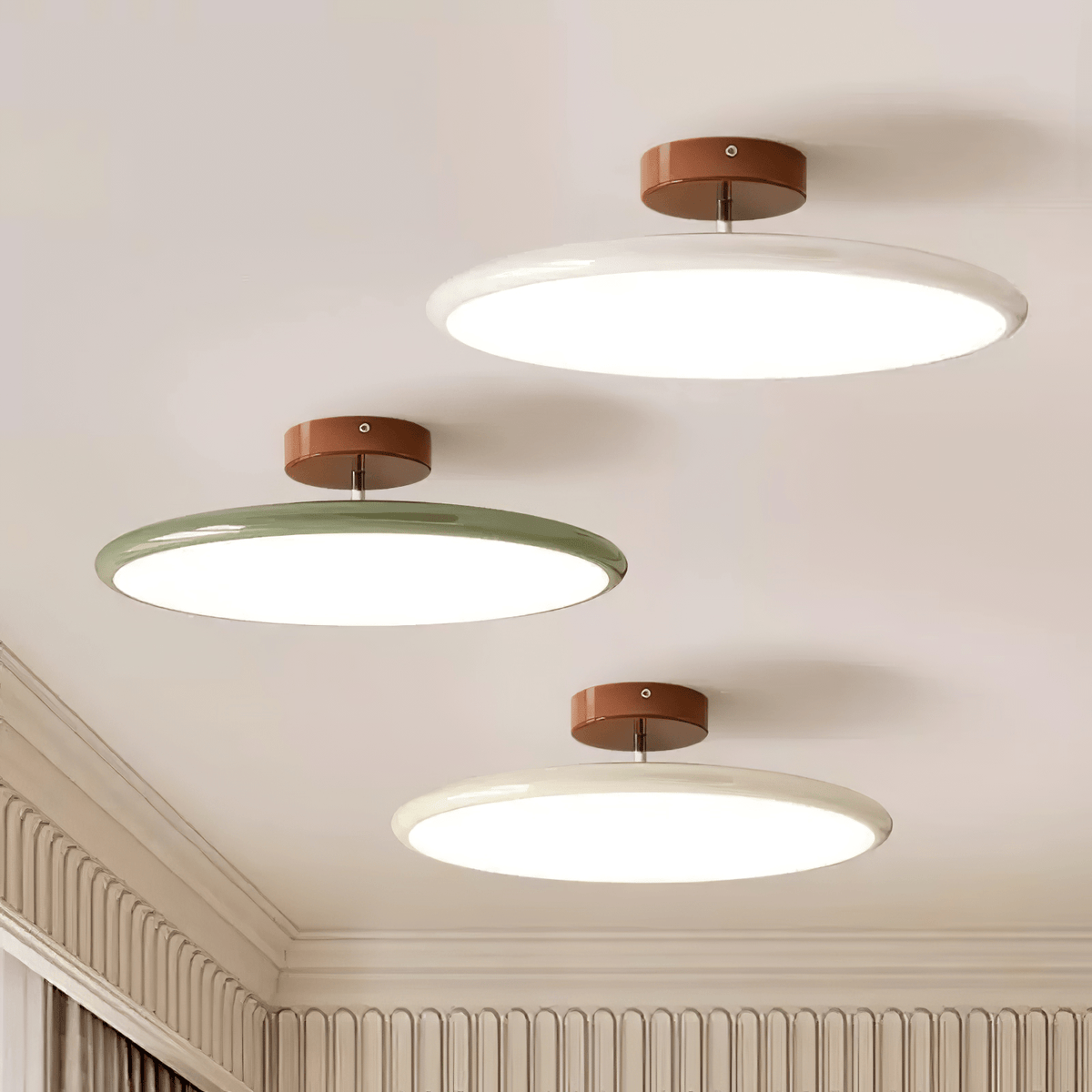 Matte Black Adjustable Ceiling Lamp with Soft Diffused Light – Ideal for Living Room or Bedroom