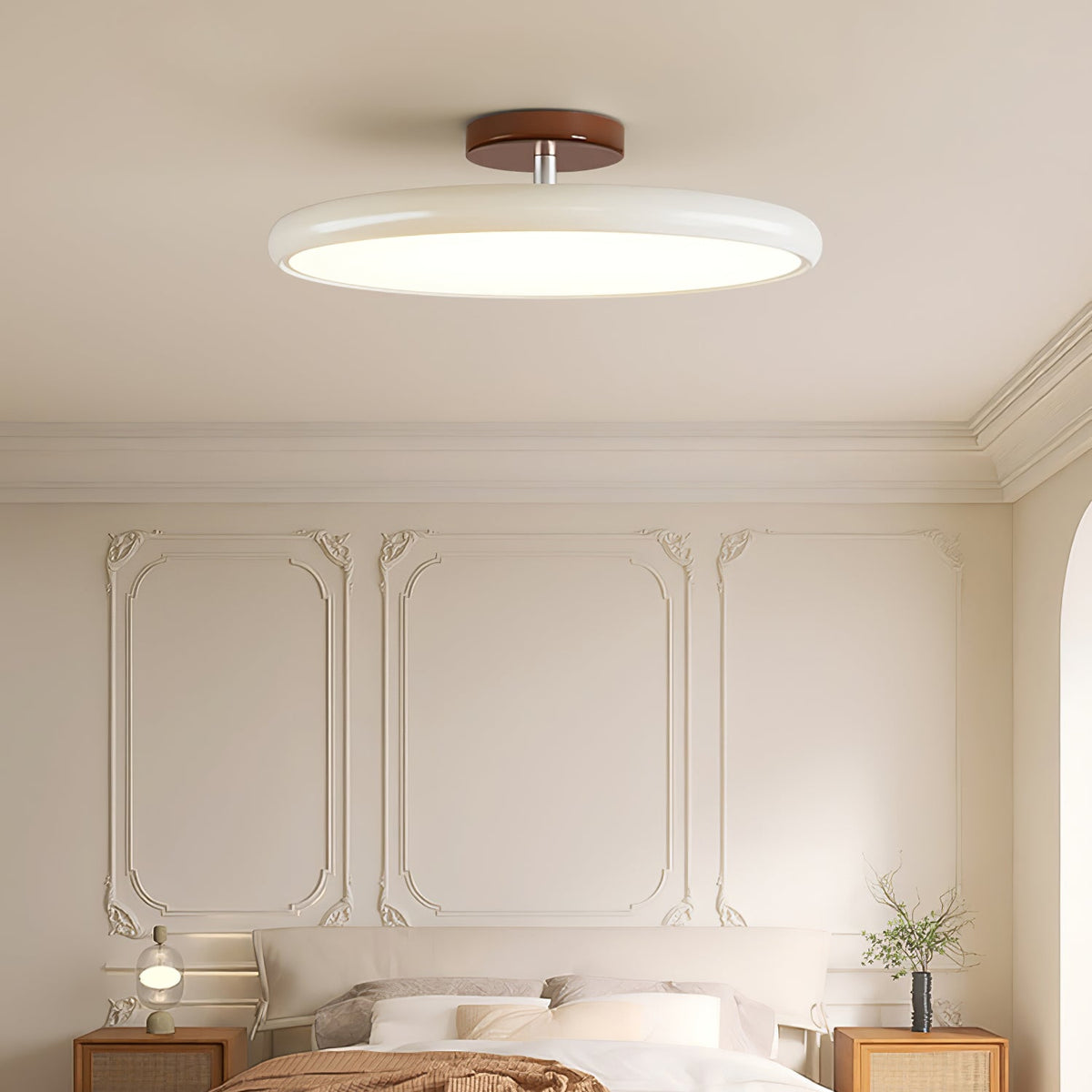 Matte Black Adjustable Ceiling Lamp with Soft Diffused Light – Ideal for Living Room or Bedroom
