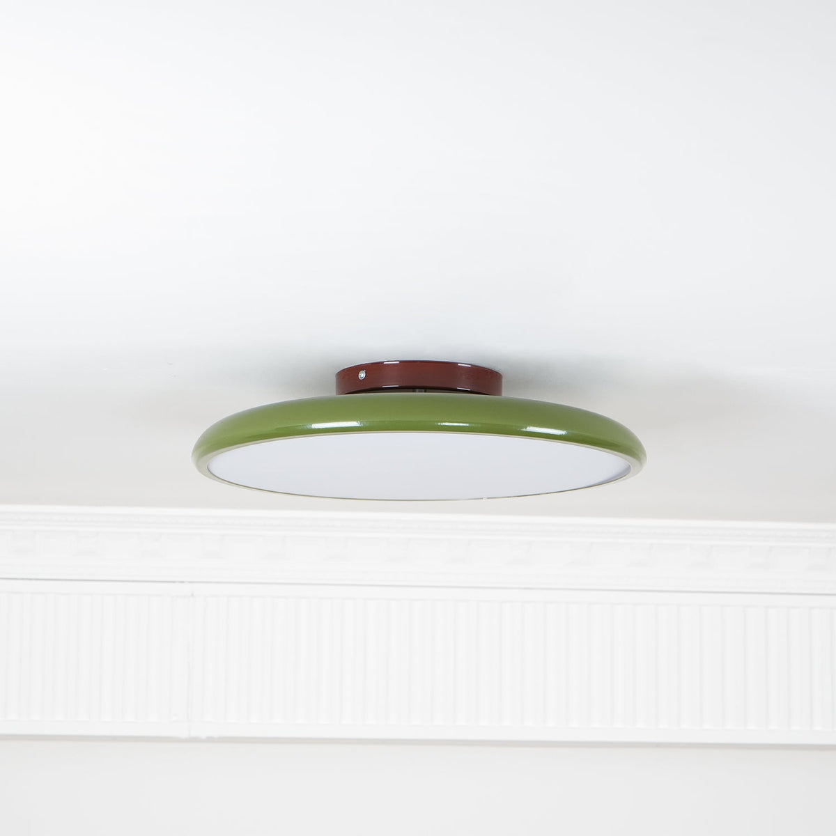 Matte Black Adjustable Ceiling Lamp with Soft Diffused Light – Ideal for Living Room or Bedroom