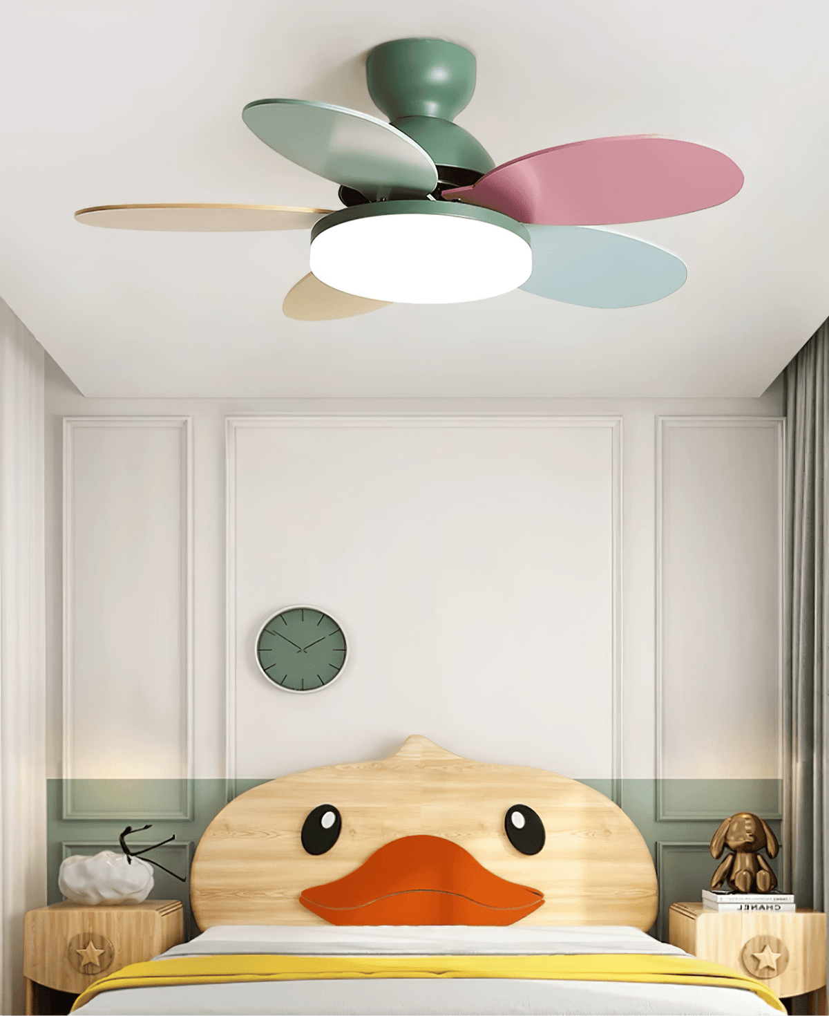 Petalo Design Ceiling Fan Light with Integrated Illumination – Ideal for Living Room or Bedroom