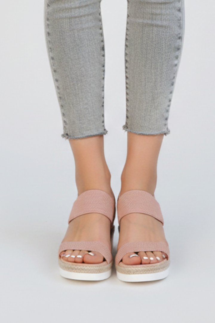 Xanthe | Stretch Fit Raised Sole Sandals